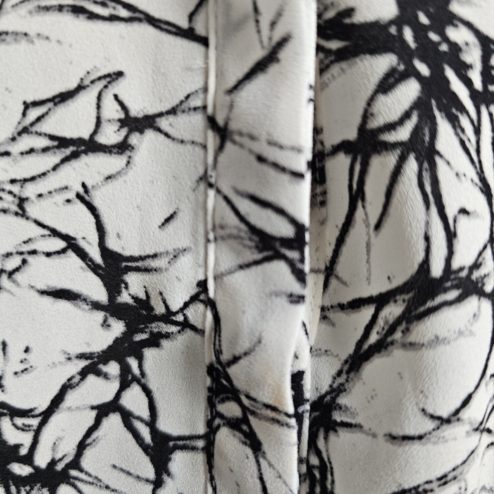 Astr Black And White Pattern Button-Up Blouse, S - image 7